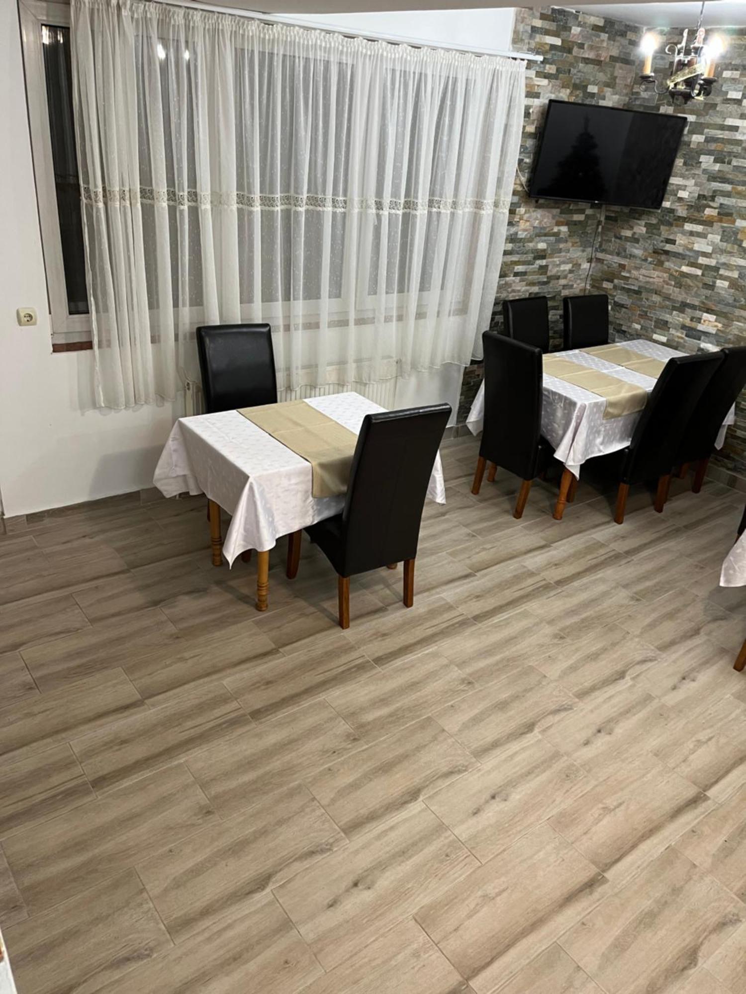 Hotel Casuta De Langa Padure Moeciu De Sus Exterior foto