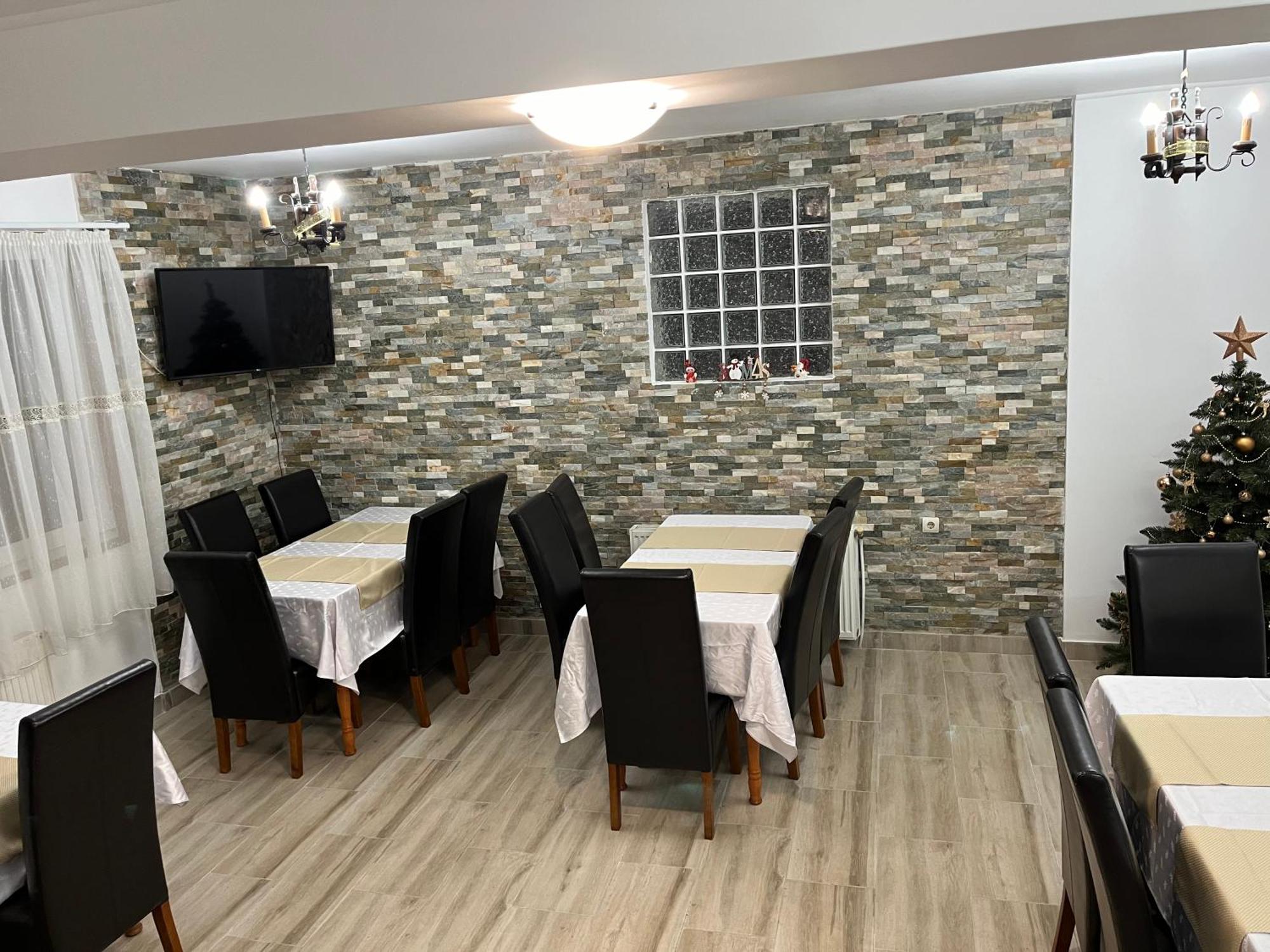 Hotel Casuta De Langa Padure Moeciu De Sus Exterior foto